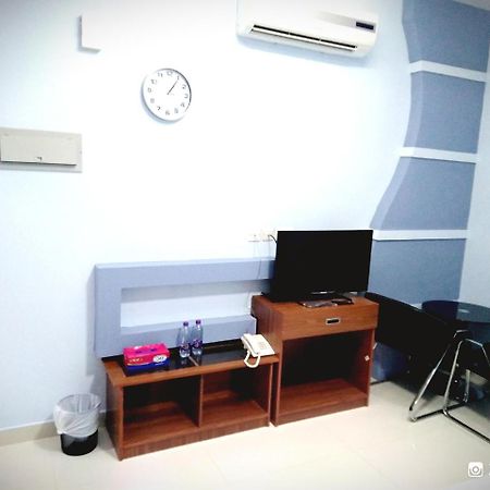 Al Mabila Hotel Seeb Exterior photo
